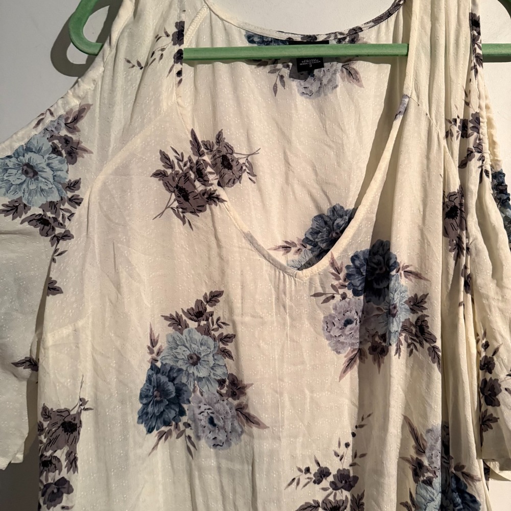 Torrid Size 3 Floral Boho Romantic Cottagecore Flowy Soft Girl Cold Shoulder - Picture 3 of 6